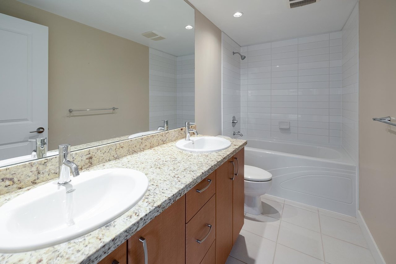 507-9222 University Cres