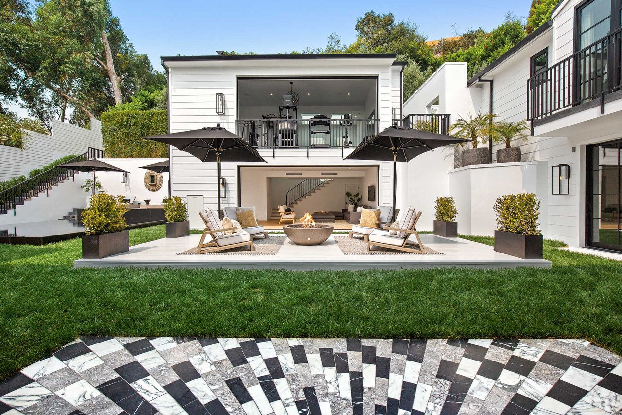 9531 Heather Road