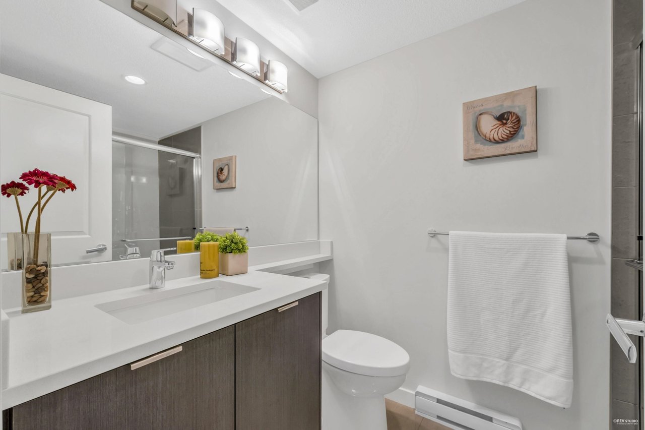 4-5510 Admiral Wy