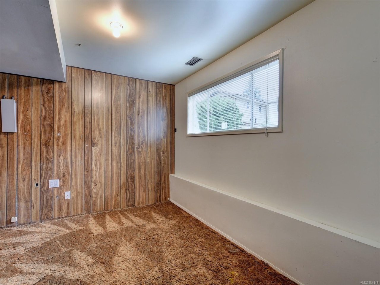 4253 Thornhill Cres