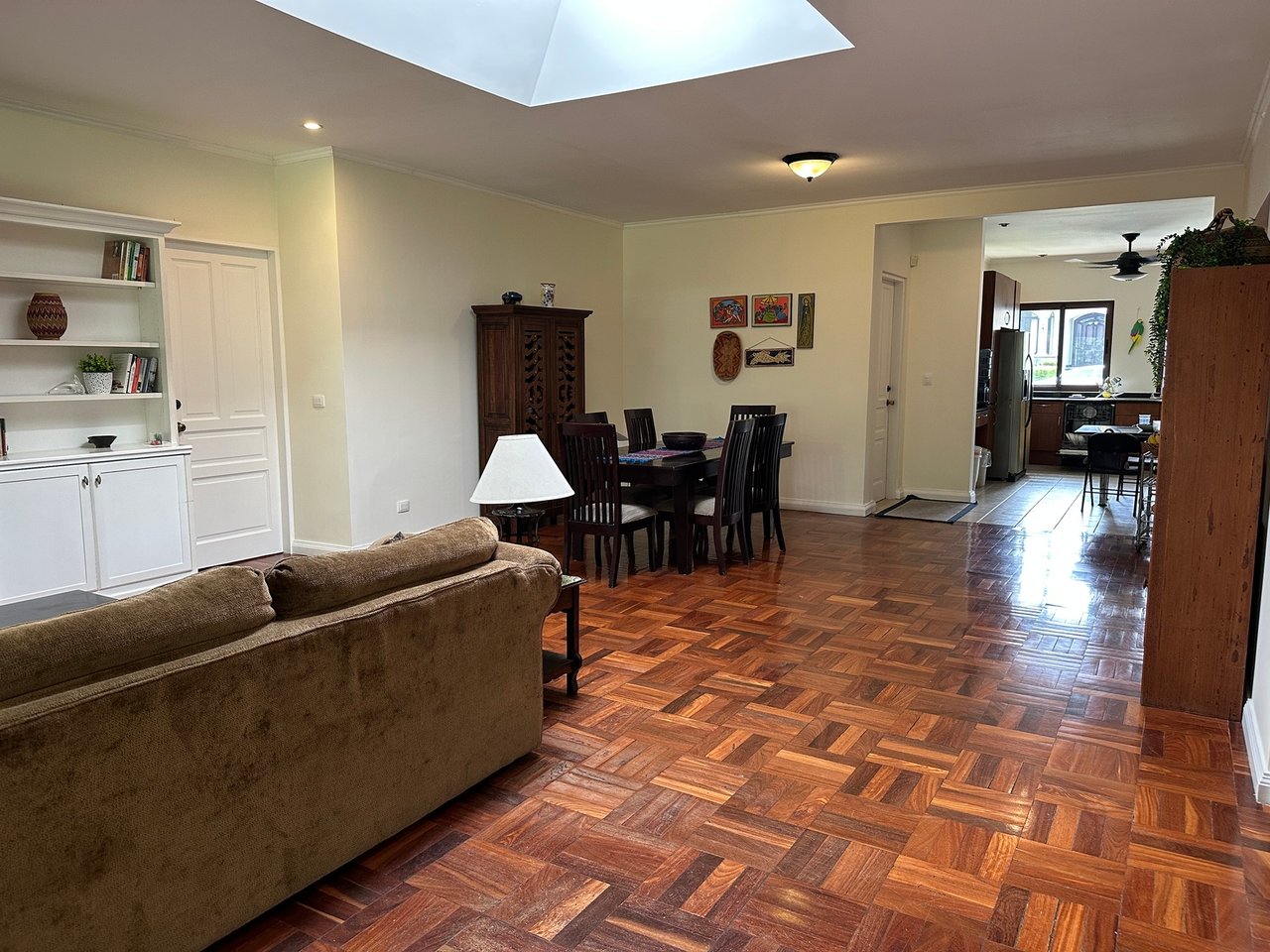 Single Level Golf Residence, Santa Ana, San Jose