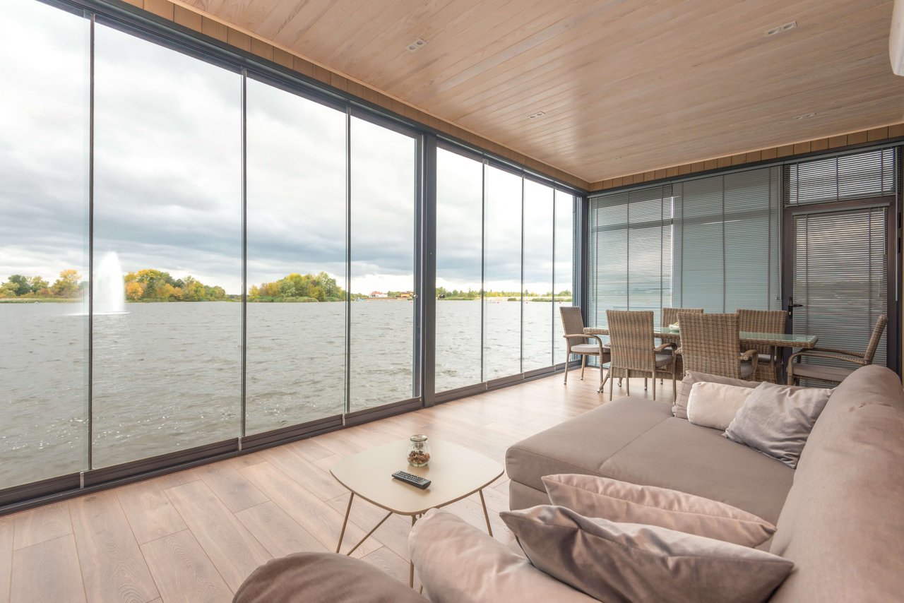 Energy Efficiency Made Easy: Transforming Your Luxury Home into an Eco-Friendly Oasis.