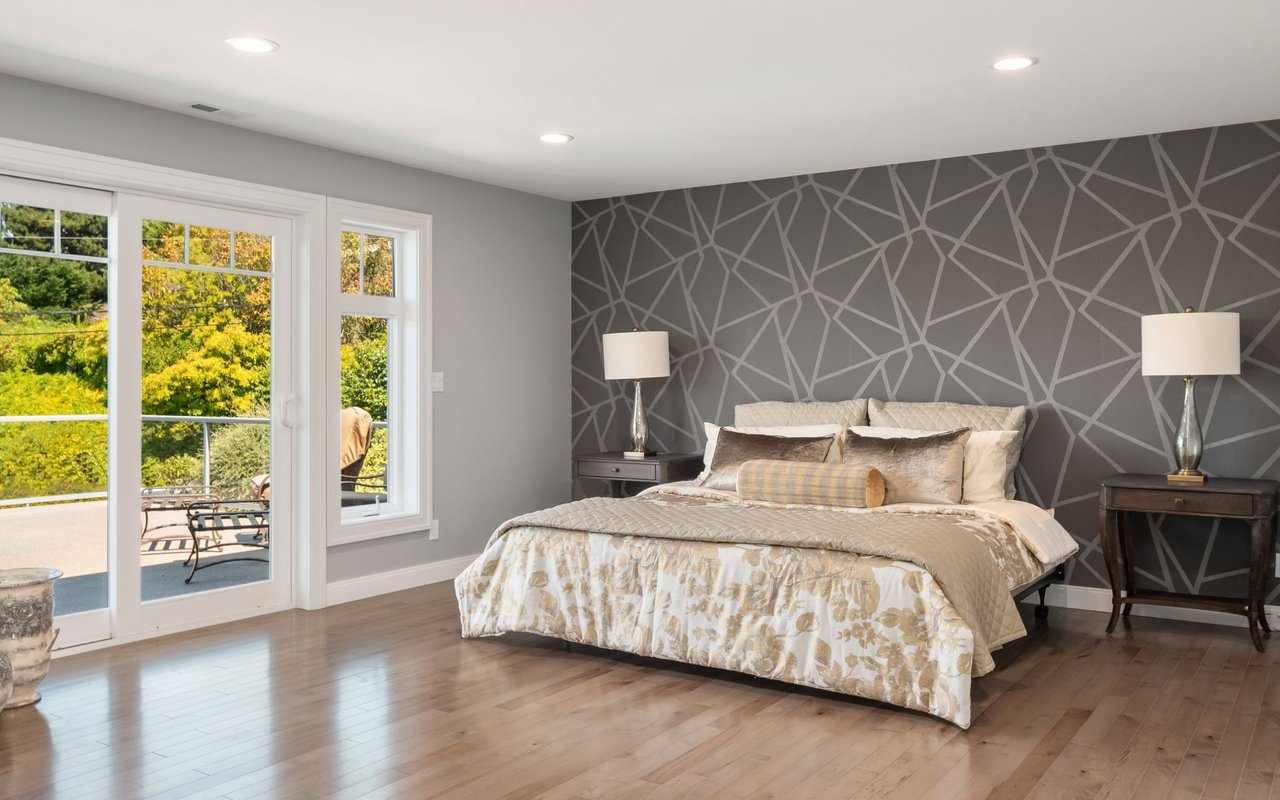 North Mercer Island Rebuild with Views