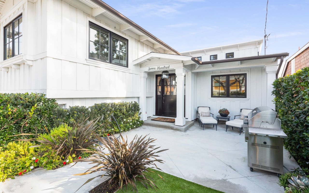 700 Poppy Ave