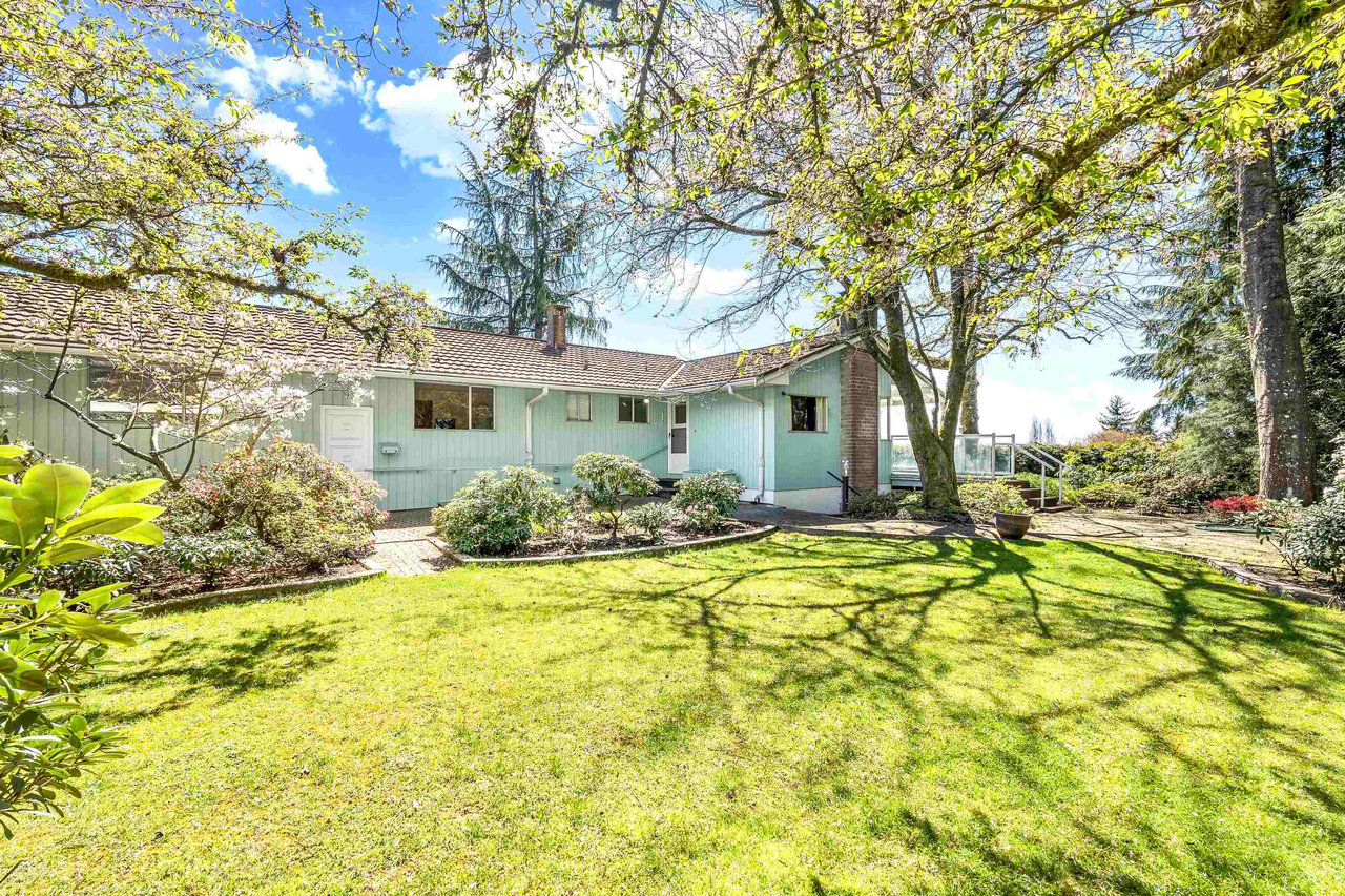 580 Granada Cres
