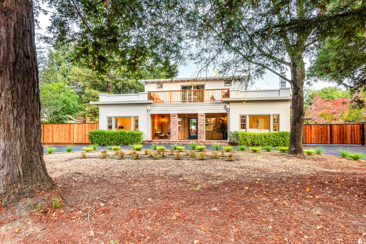 Healsburg Downtown Estate