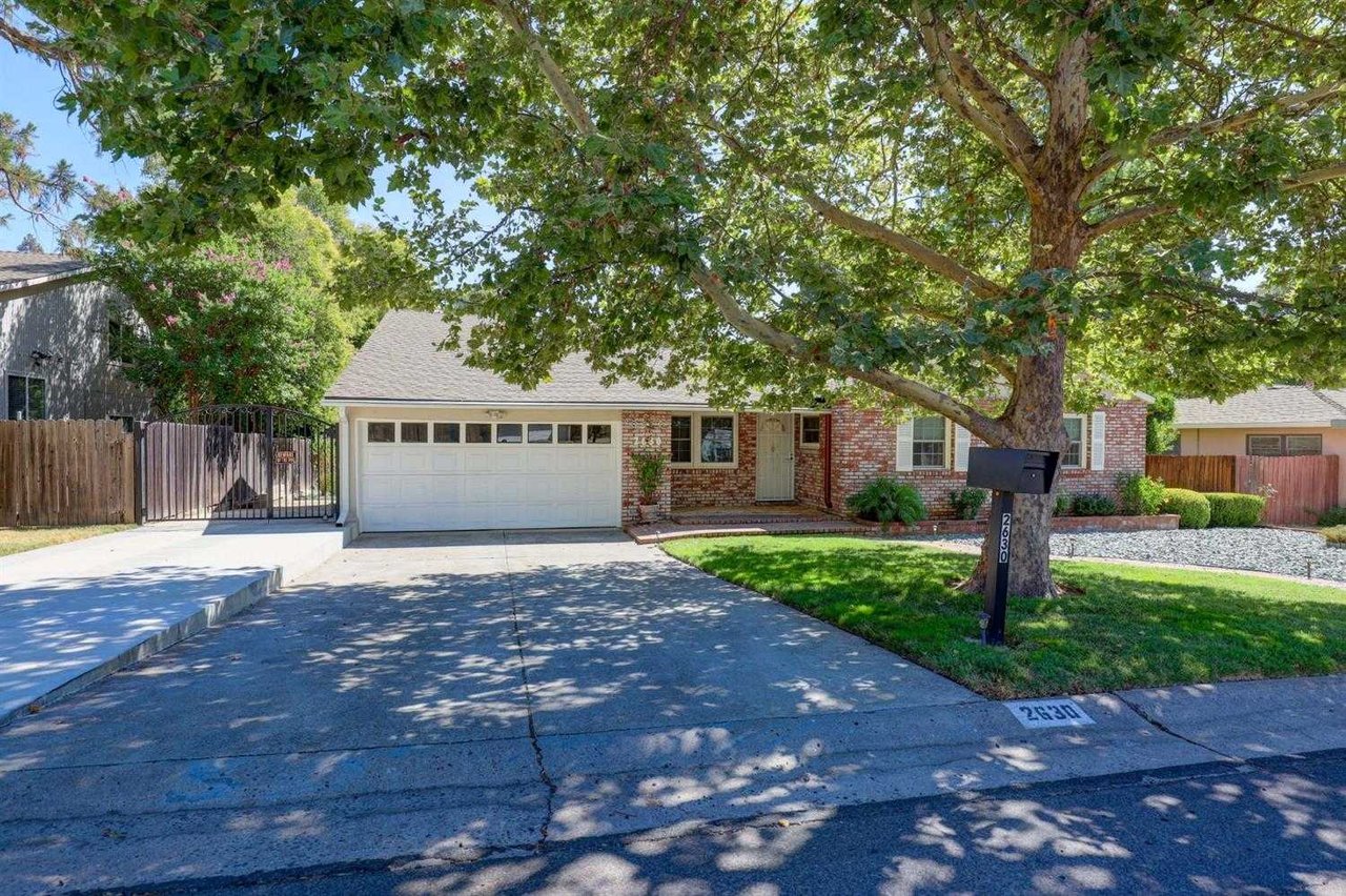 2630 Foothill Drive