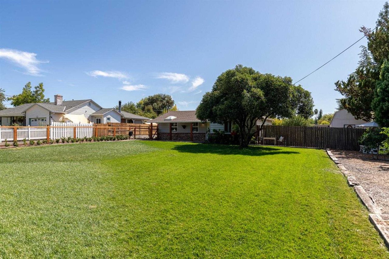 3820 Edison Avenue