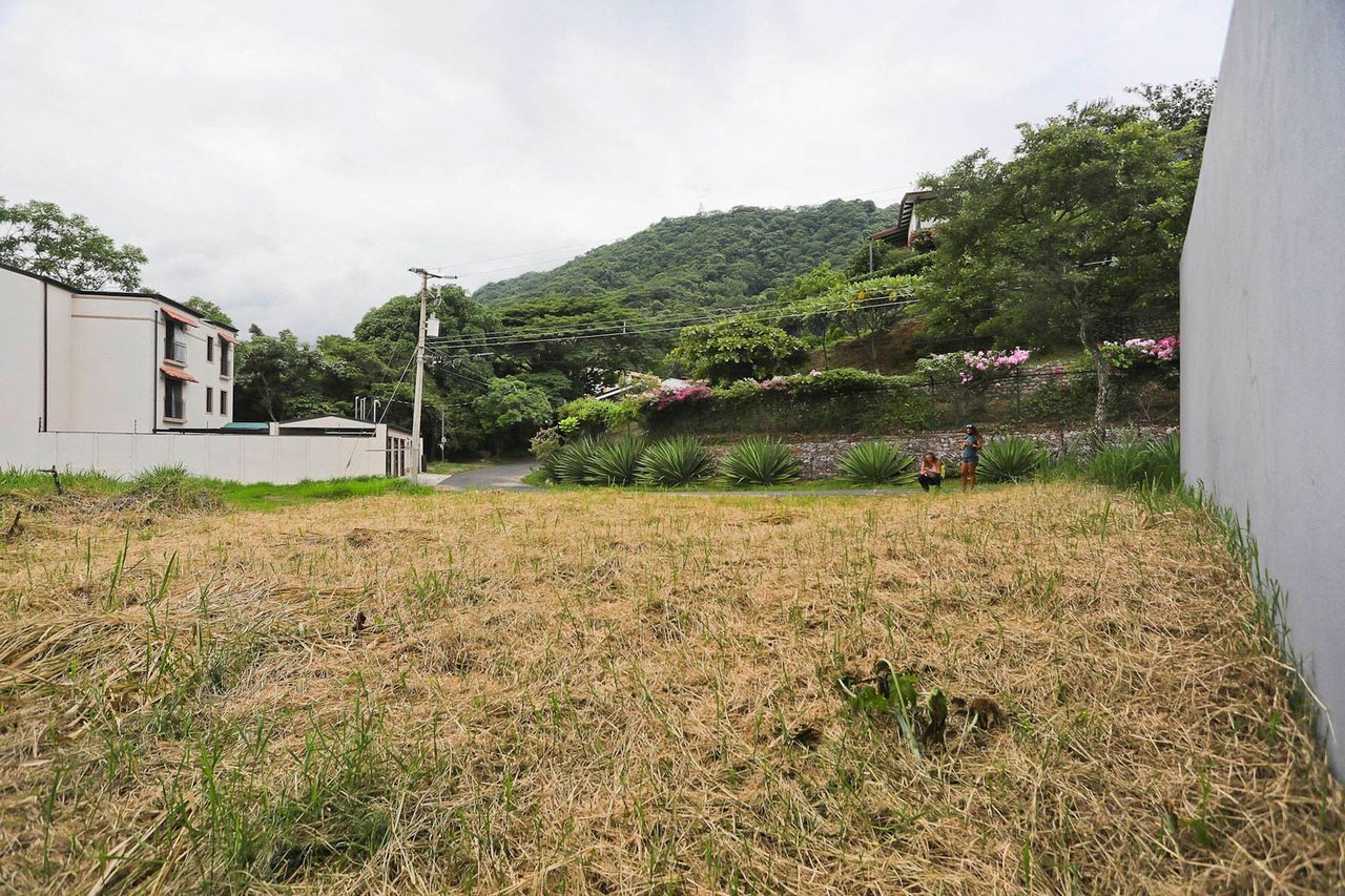Flat Development Homesite, Santa Ana, San Jose