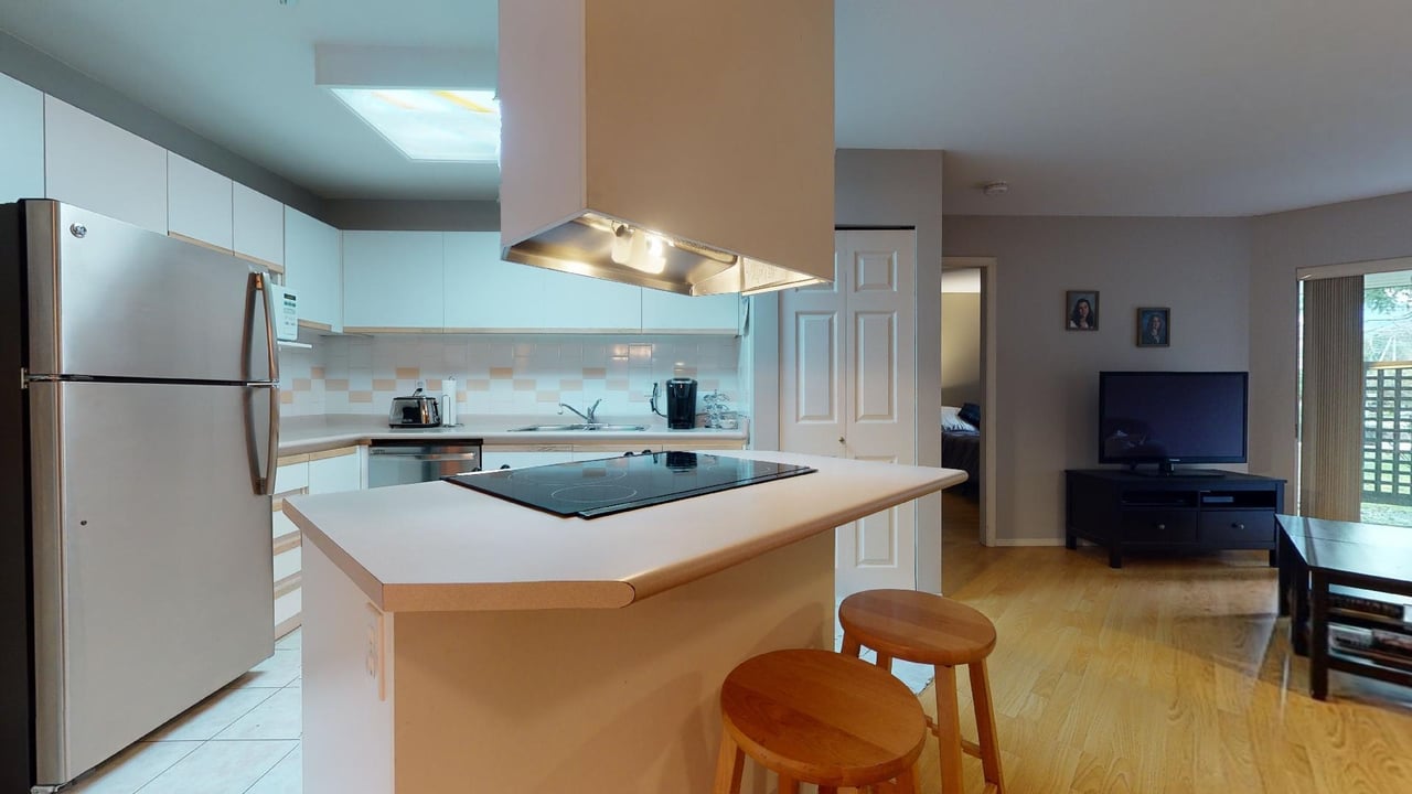 D109-40160 Willow Cres