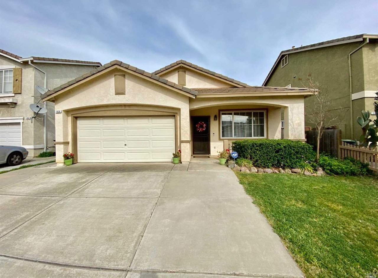 1926 Dawnview Pl