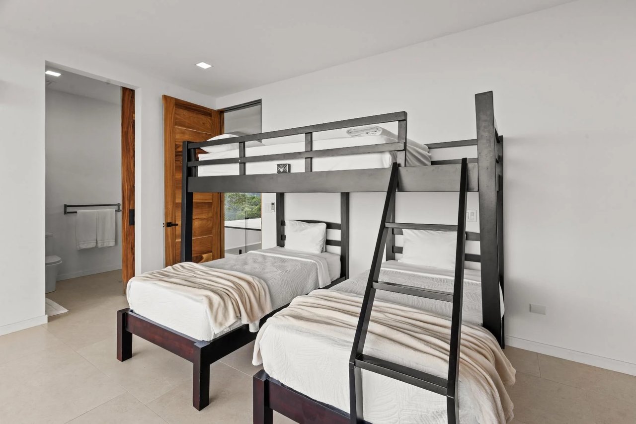 Luxury Ocean View Villa, Jaco, Puntarenas