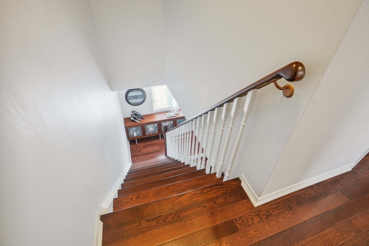 2-2360 Parkhaven Boulevard Unit: 2