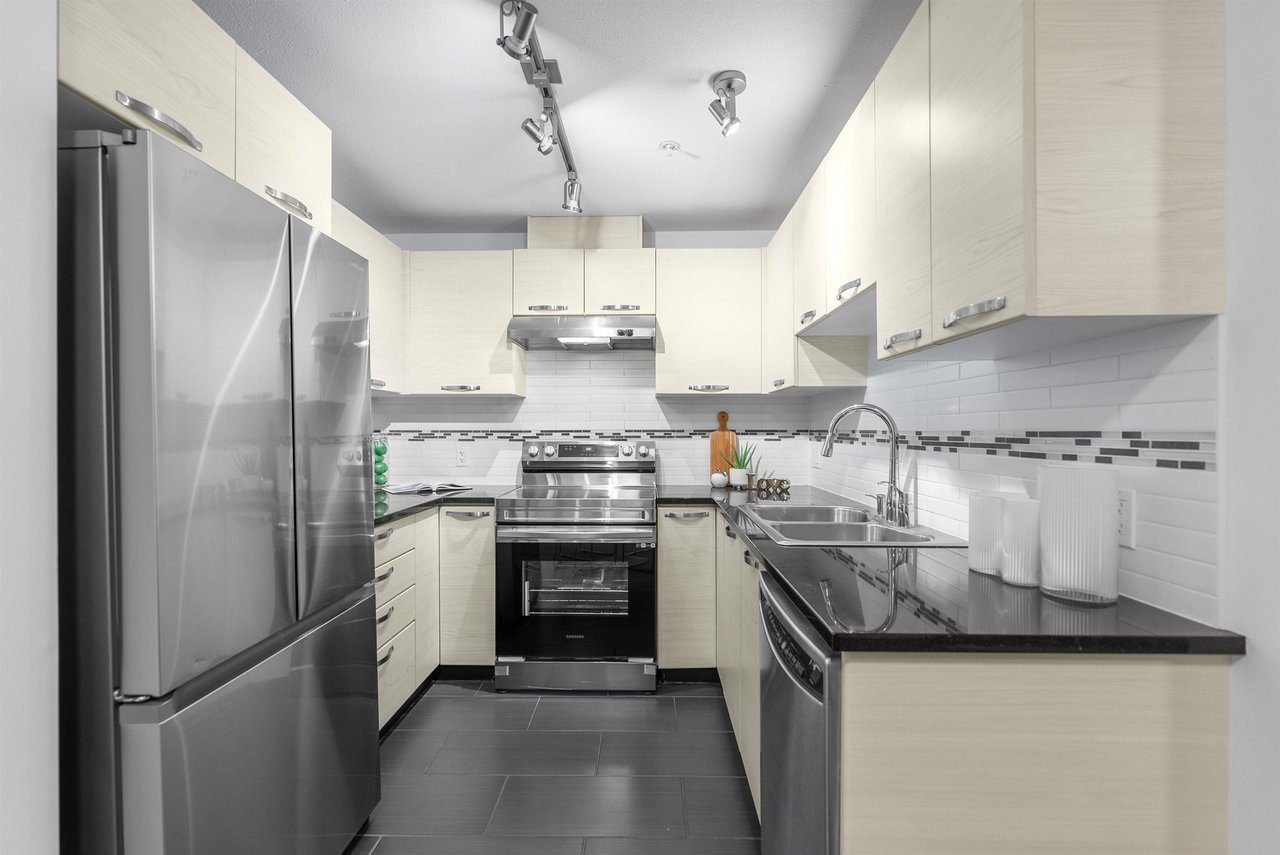 307-7478 Byrnepark Walk