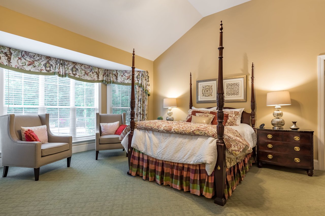 Newer Construction and Oh So Close to Chesterfield Amenities