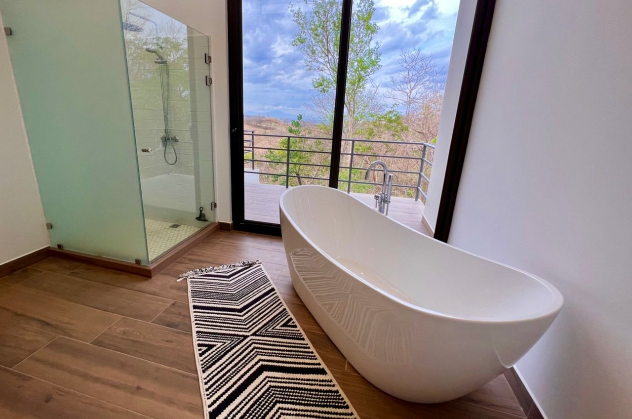 Volcano View Pool Home, Papagayo, Guanacaste