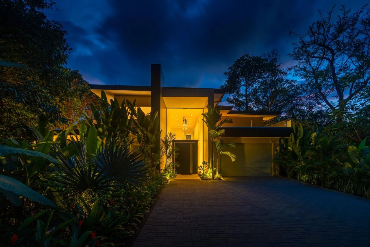 Whale Tail View Ridgetop Home, Uvita, Puntarenas