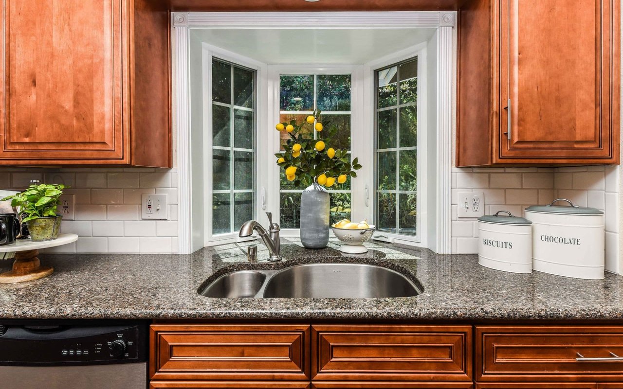 Nestled in the heart of Reliez Valley!