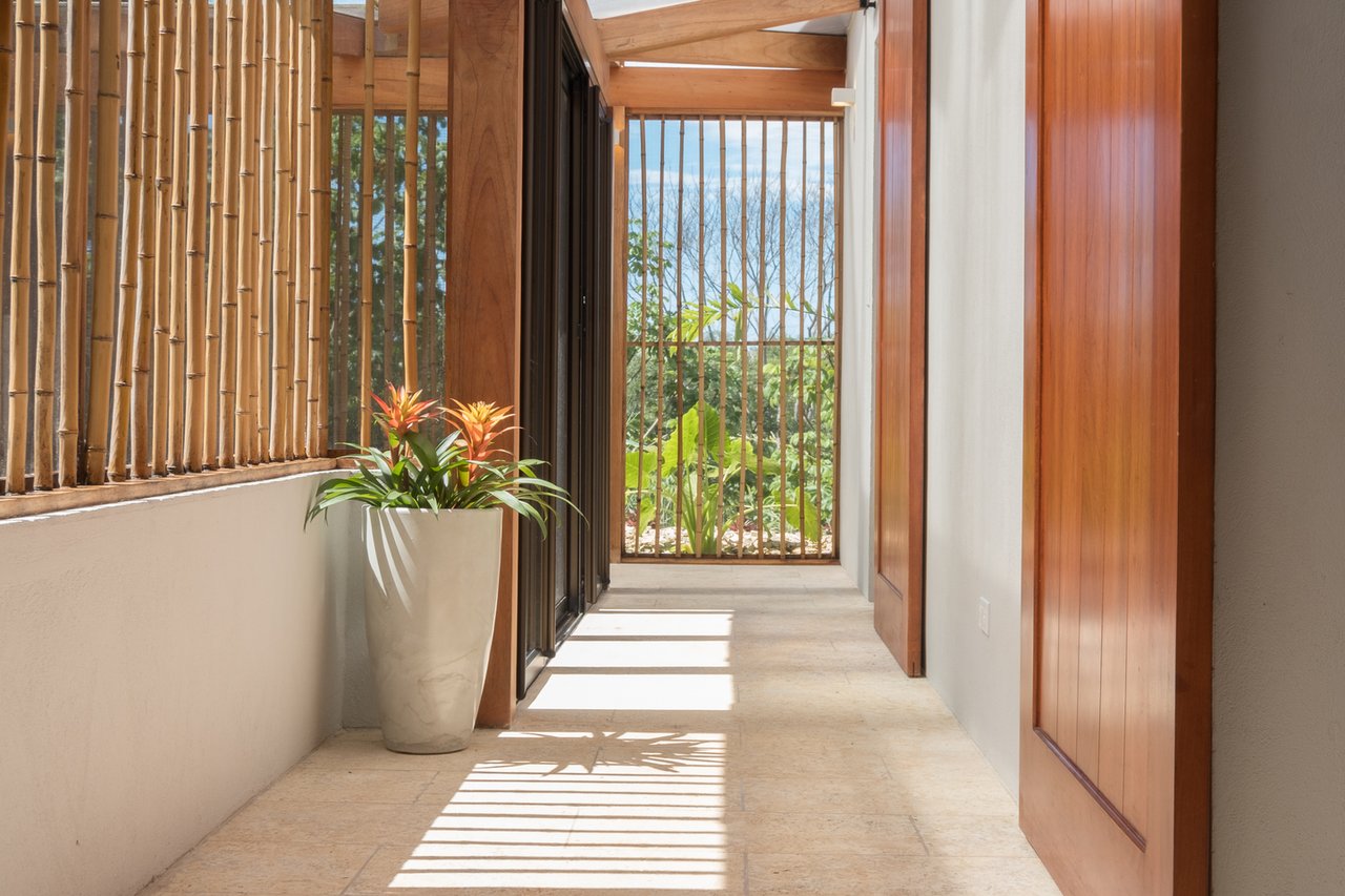 Luxury Infinity Pool Property, Uvita, Puntarenas