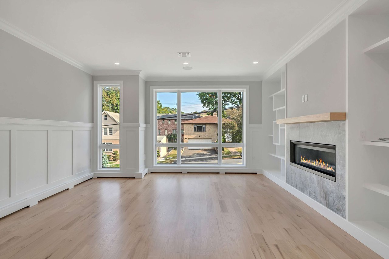 220 E Central Blvd