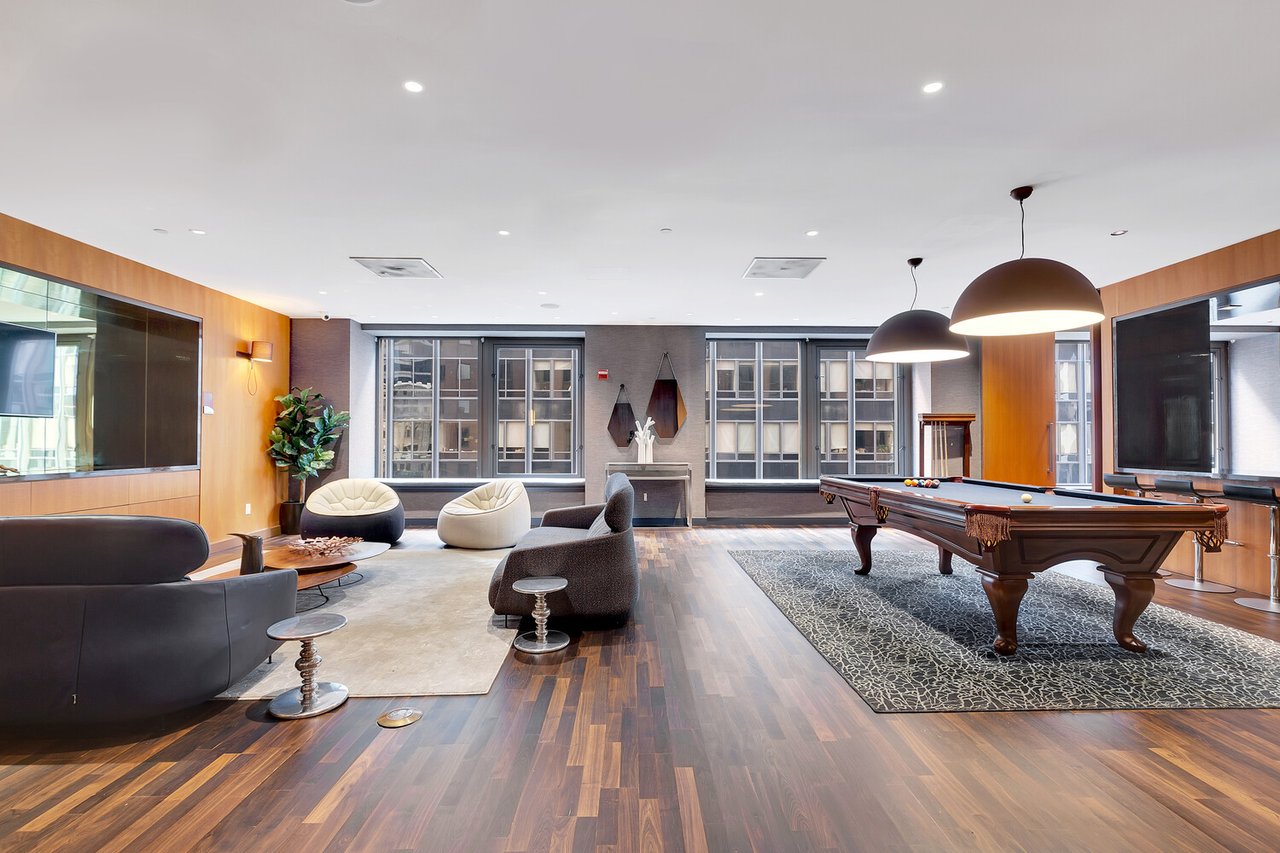 75 Wall Street, Apt 19I