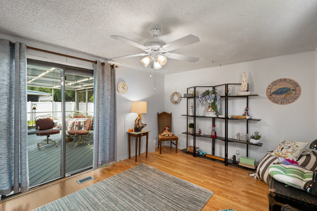 2536 MARTHA  LANE