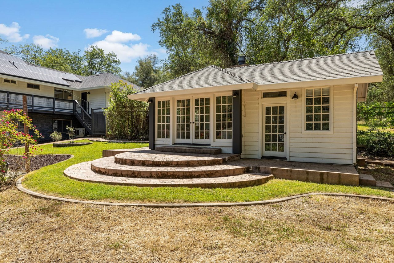 2880 Carlson Drive