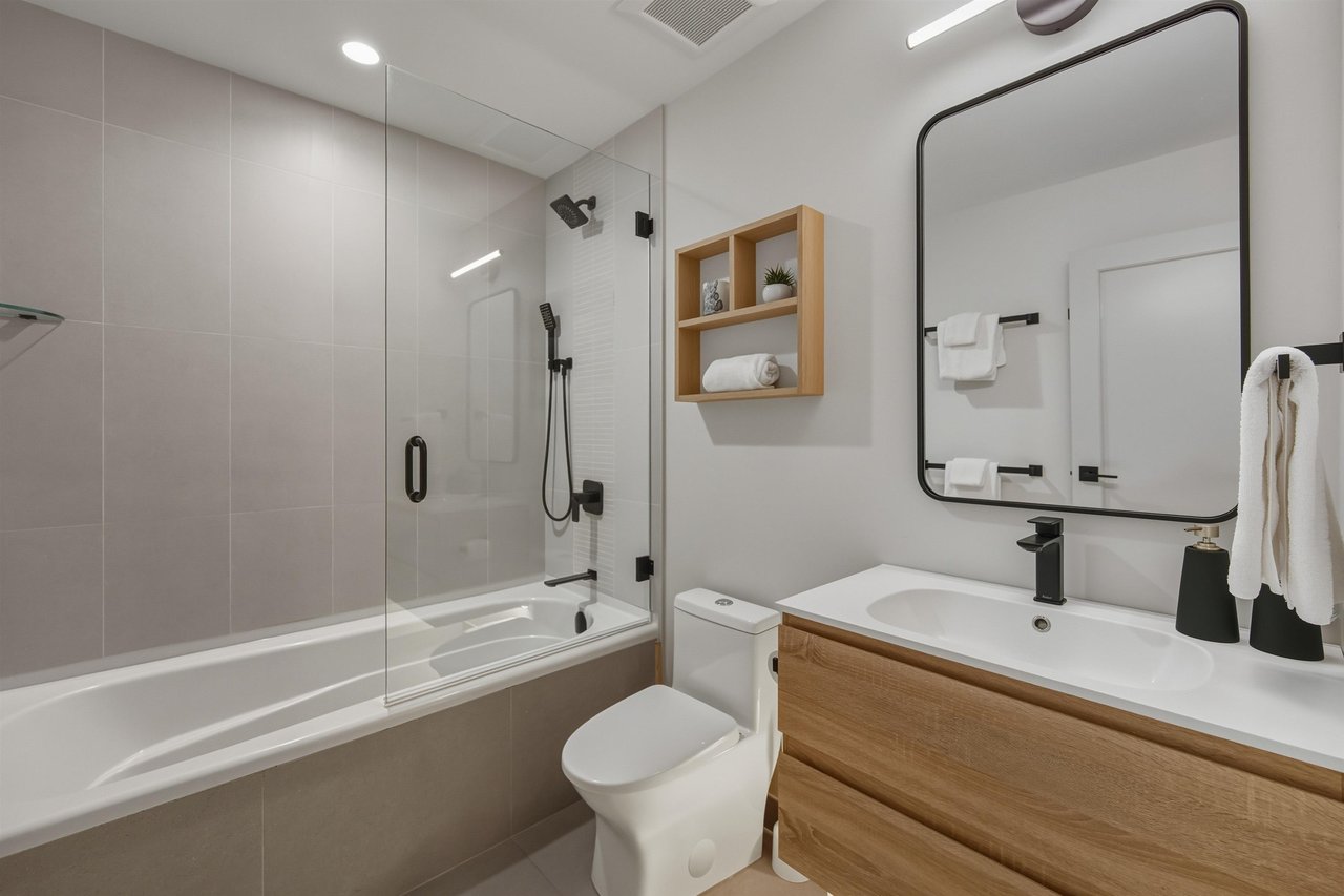 4813 Casabella Cres