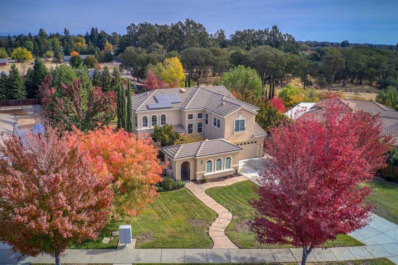 8530 Parkwood Way
