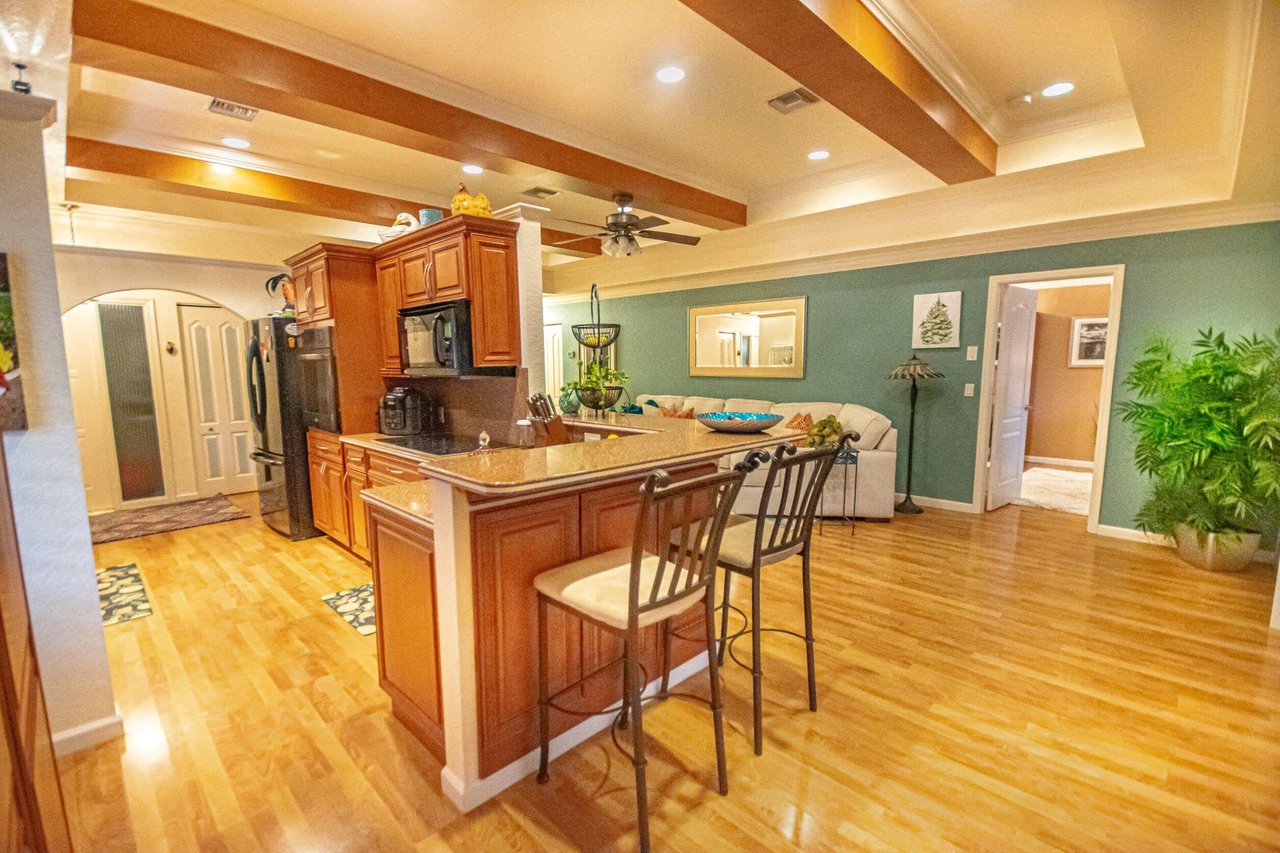 105 Half Moon Circle, #A