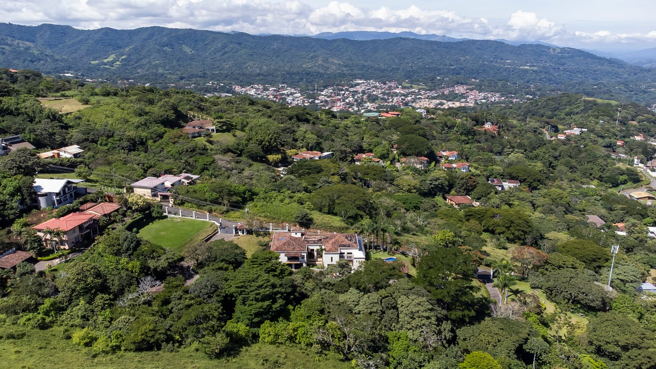 Panoramic View Mountain Estate, Ciudad Colon, San Jose