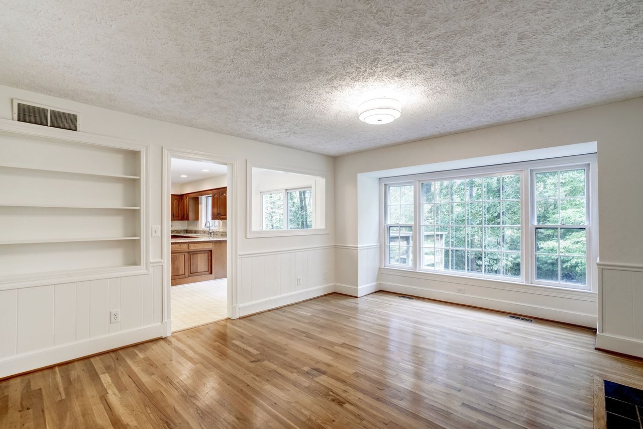 1028 Delf Drive