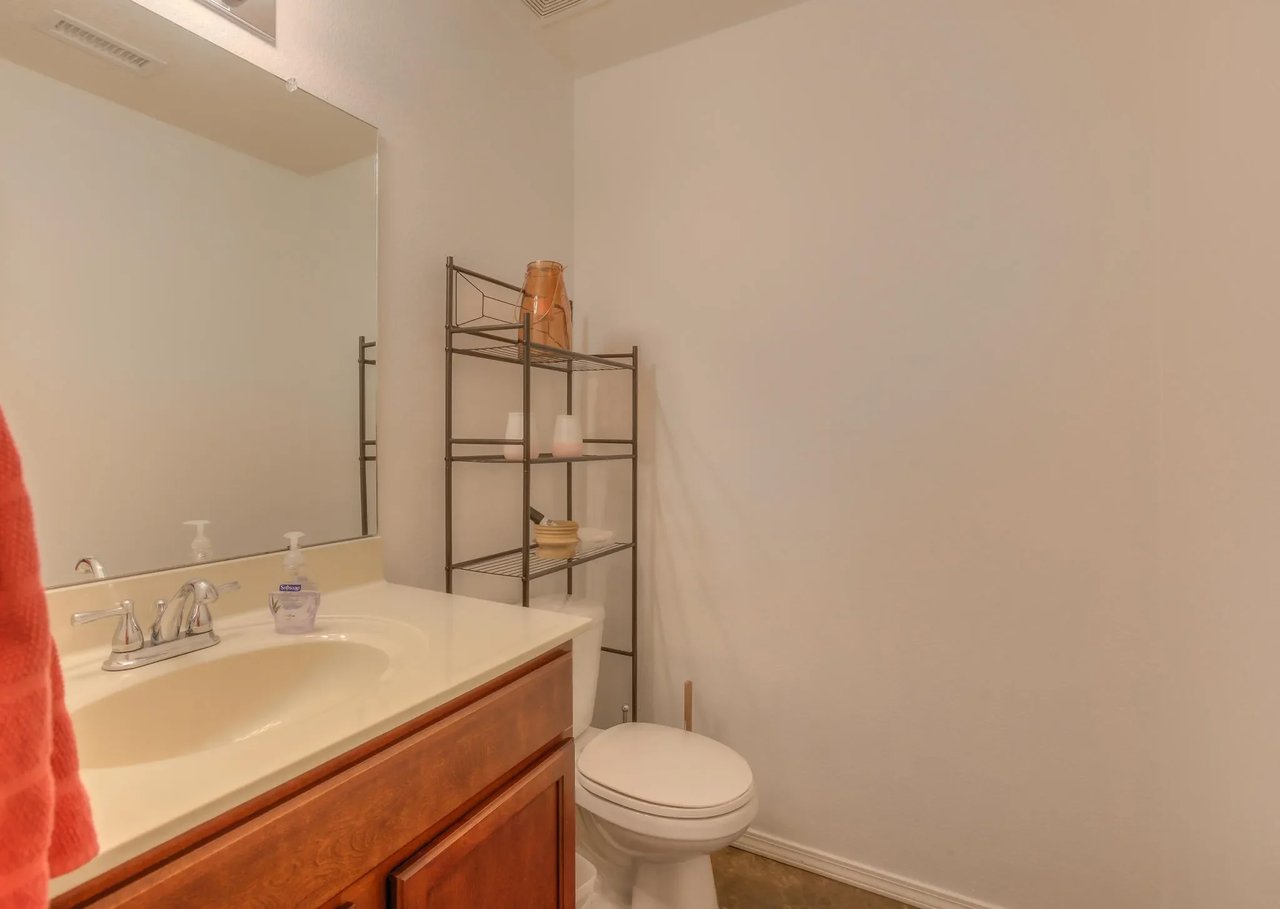 5008 Sala De Tomas Dr NW