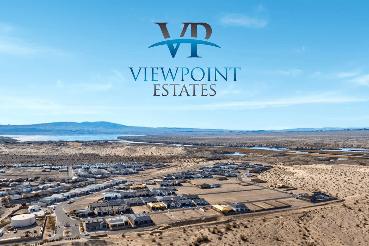 Panoramic view of Viewpoint Estates, a luxurious new development offering modern homes and breathtaking desert scenery.