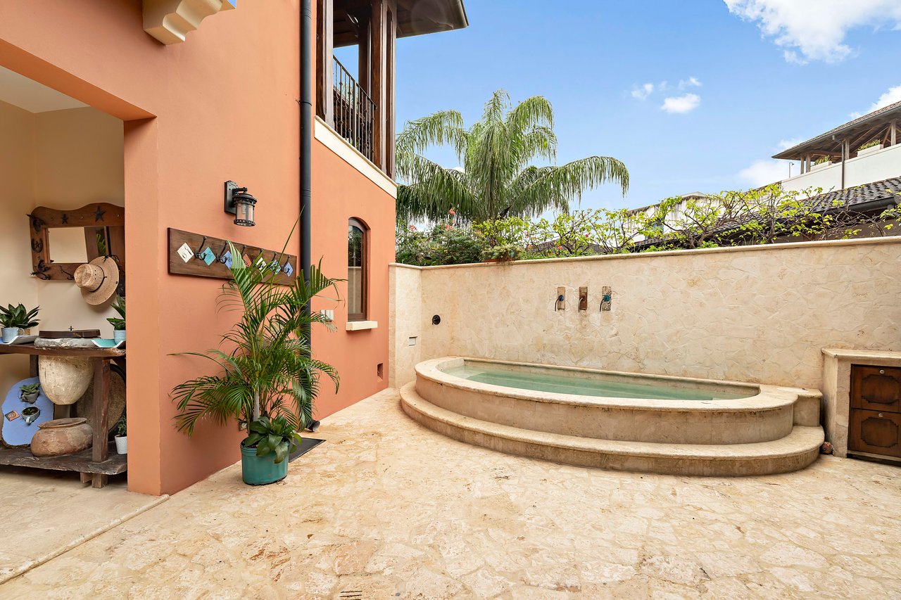 Casa Maya | Old World Charm & 1-Min Walk to Beach House in Las Catalinas