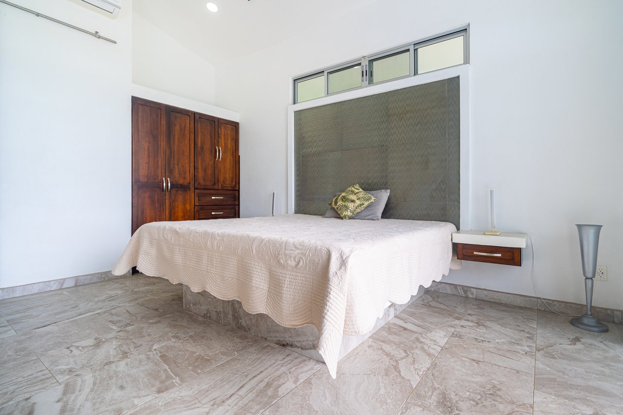 Modern Oceanview Infinity Pool Estate, Ojochal, Puntarenas