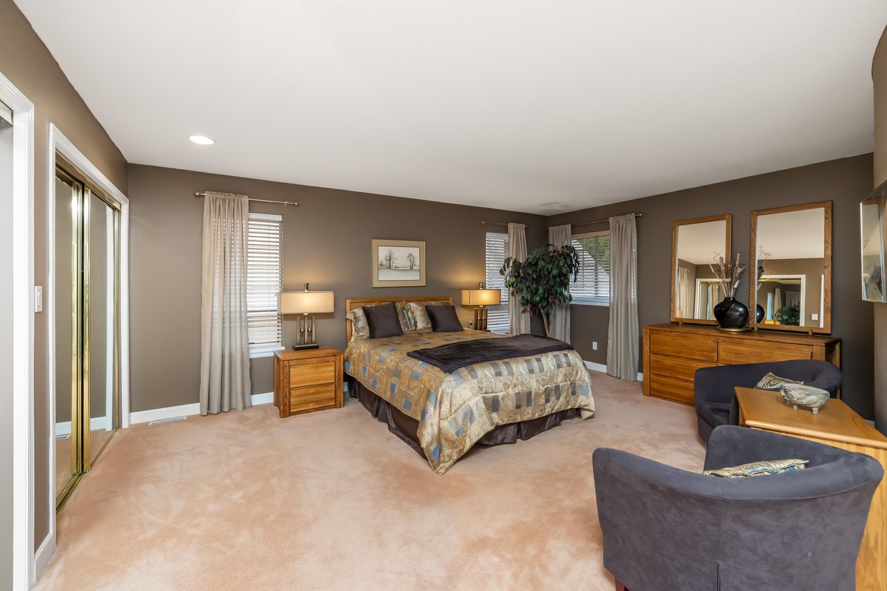 412 Balfour Dr