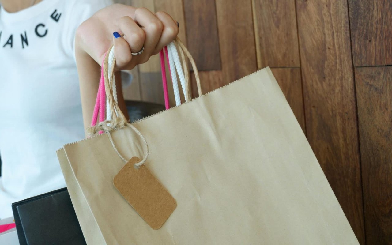 6 Best Places to Shop in Miami Beach, FL