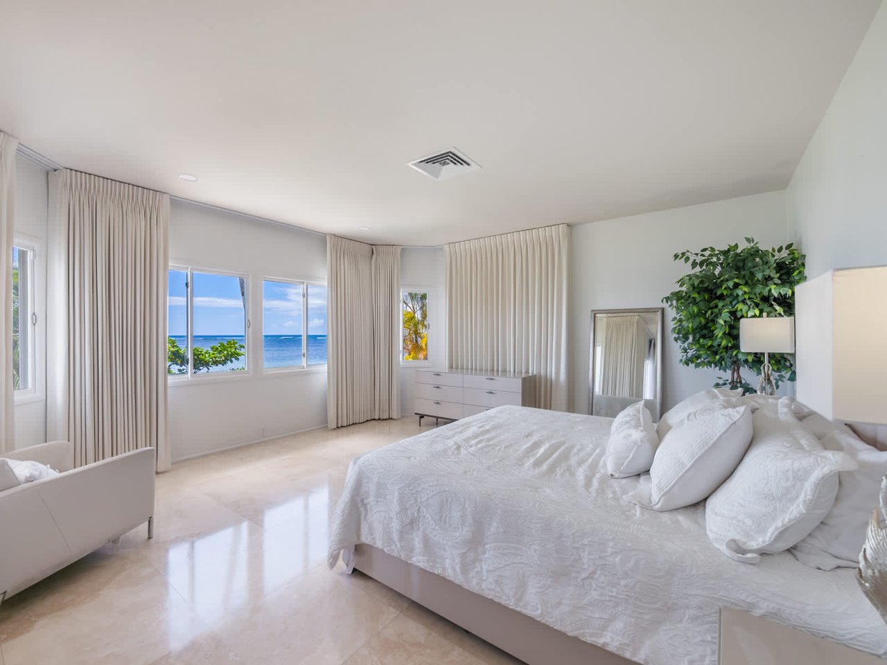 5641 Kalaniana'ole Highway