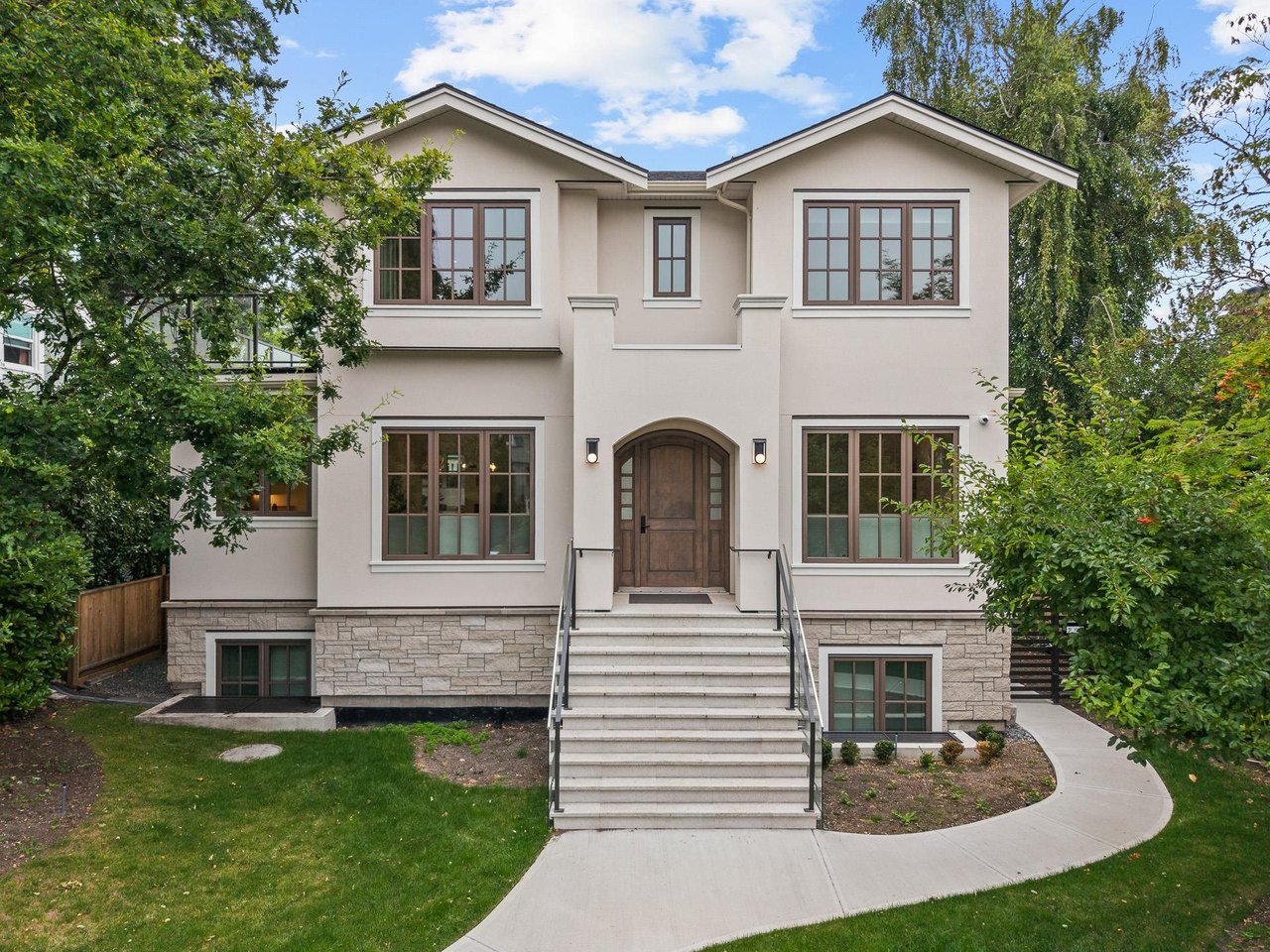 3227 W 35th Ave