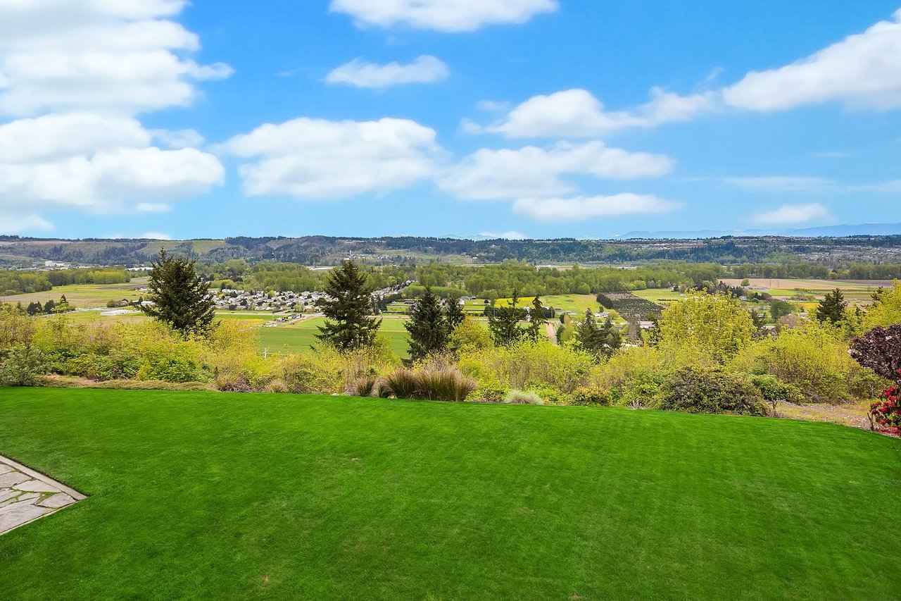 View Estate at Crystal Ridge