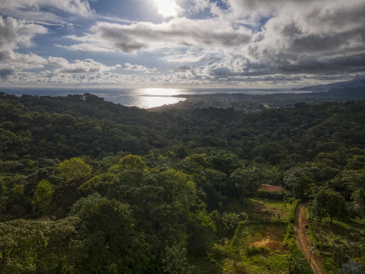 Hill Top Luxury Home with Outstanding Ocean Views