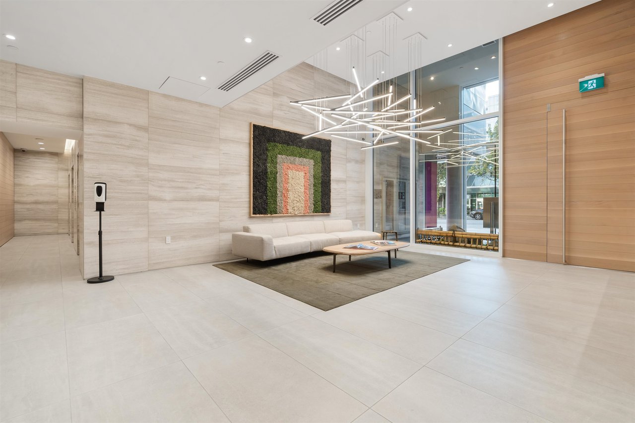 206-5058 Joyce St