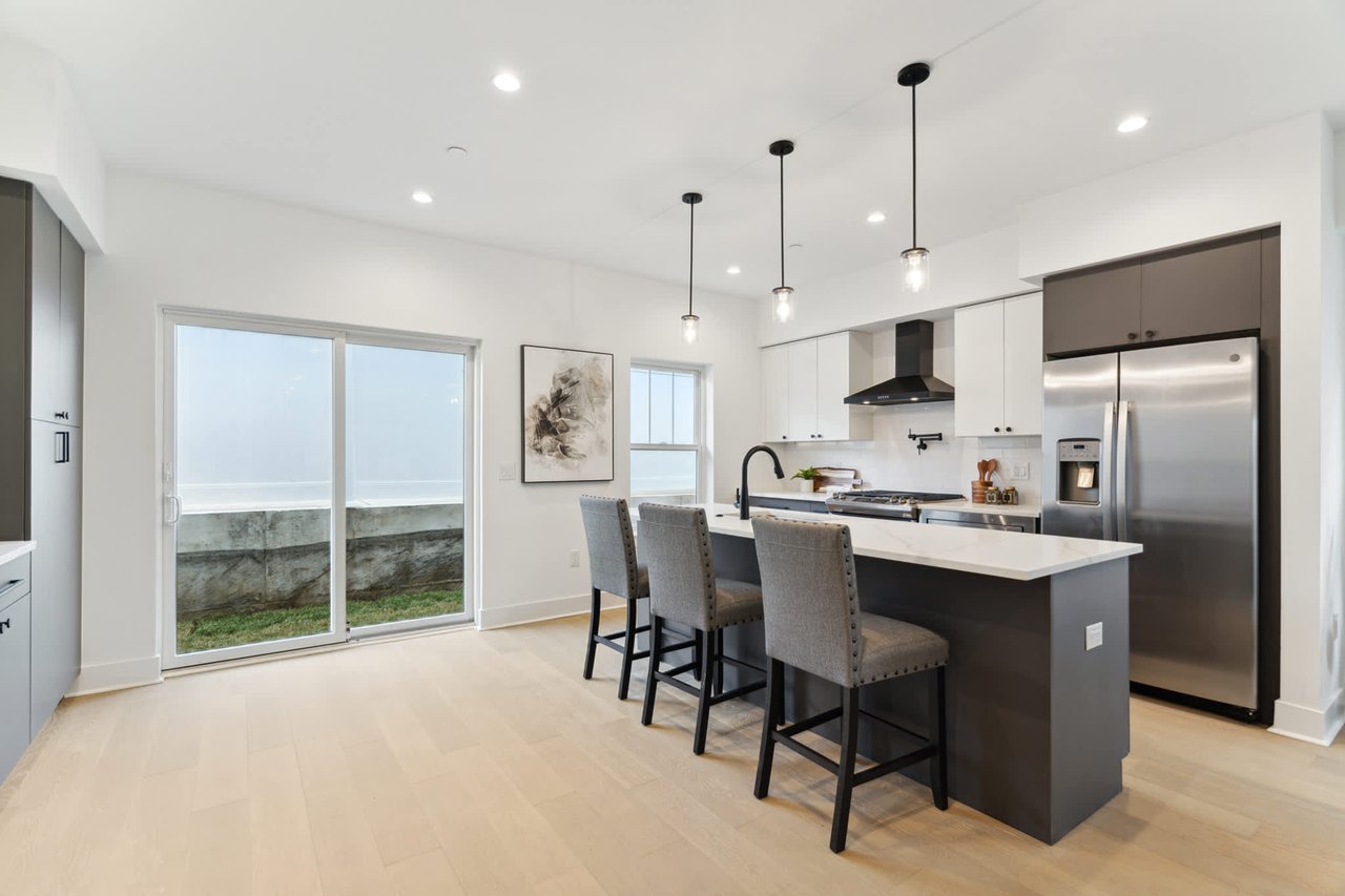 Torresdale Manor