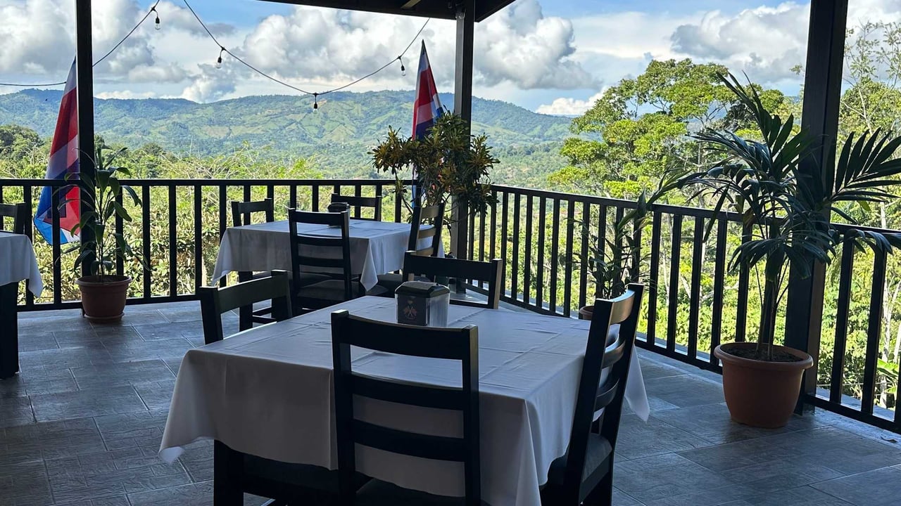 Restaurant with Panoramic Mountain View for Sale***