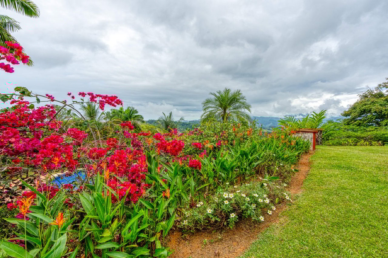 Casa Los Jardines - Platanillo Oasis with Panoramic Ocean and Mountain Views