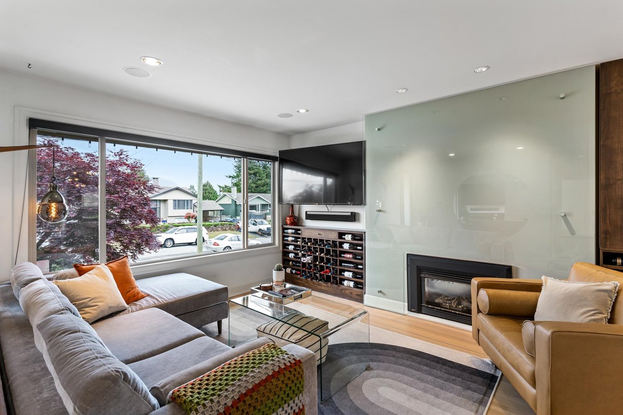 1720 Grover Ave