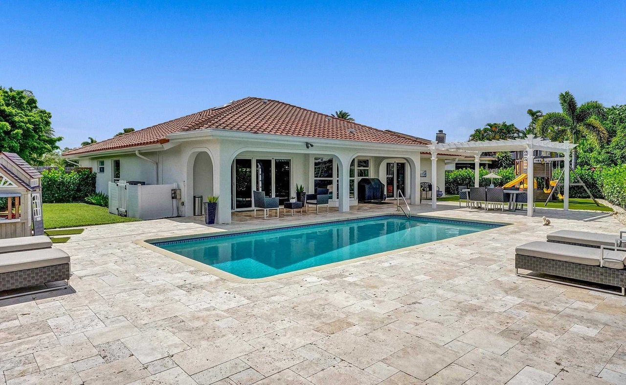 5264 Deerhurst Crescent Circle