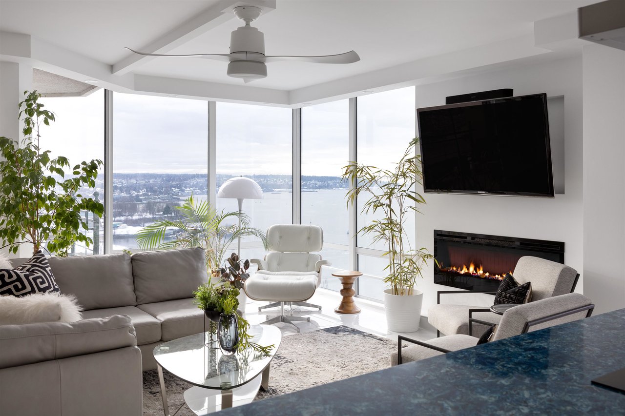 2002-1311 Beach Ave