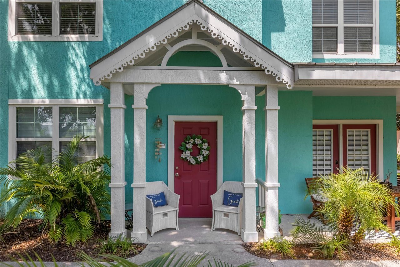 5008 MANGROVE ALY #202